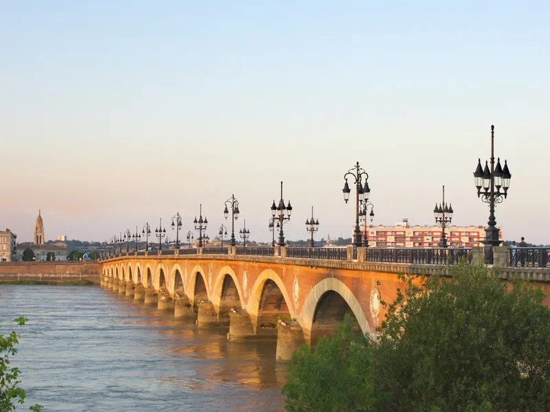Gestion locative courte et moyenne durée à Bordeaux