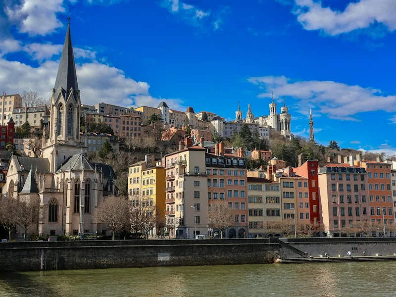 Gestion locative courte et moyenne durée à Lyon